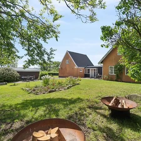 Adrienne - 6-4km From The Sea In Bornholm By Interhome بيت للعطل Åkirkeby