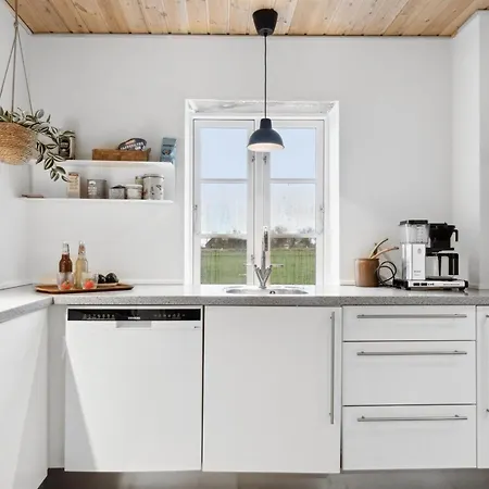 Adrienne - 6-4km From The Sea By Interhome Åkirkeby